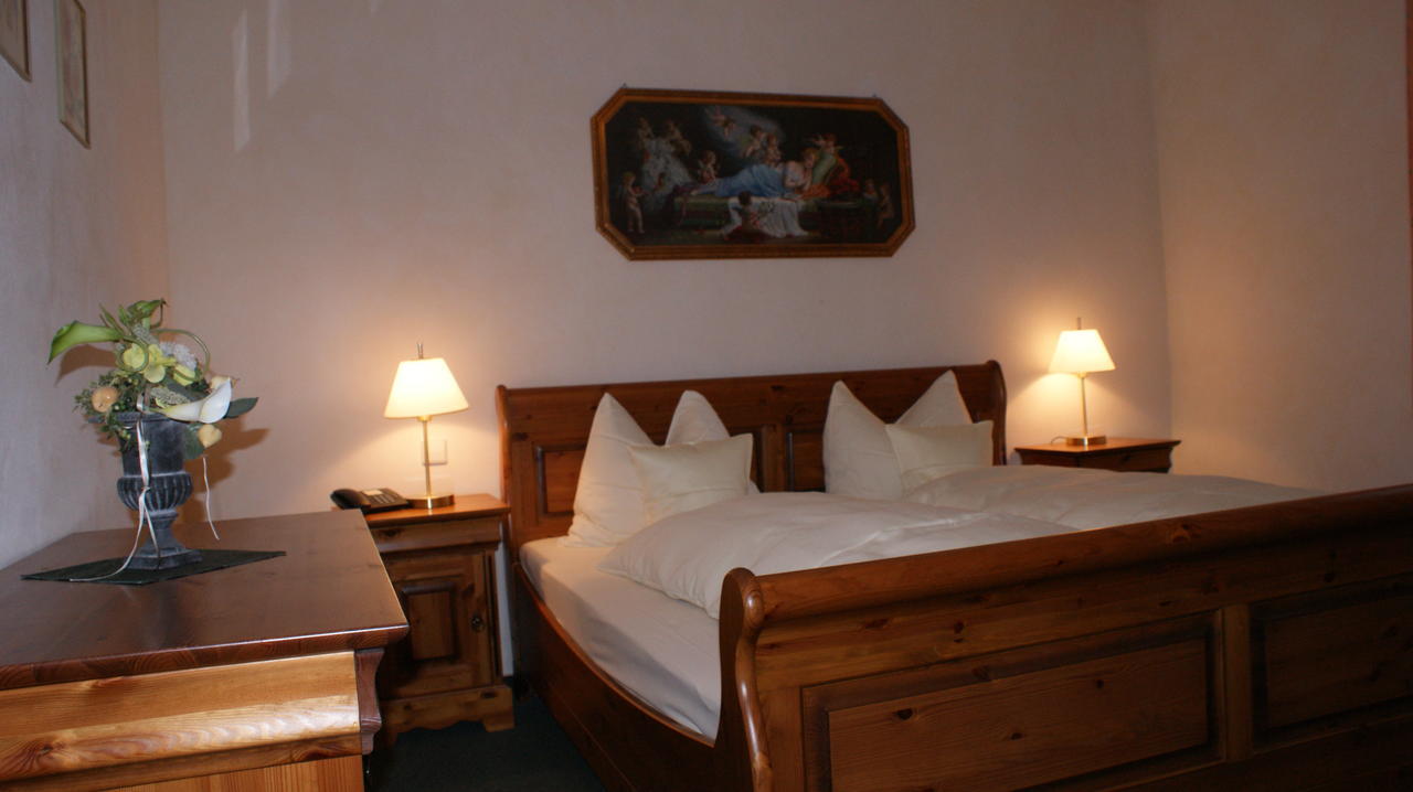 Landhotel Loenskrug Hellental Quarto foto